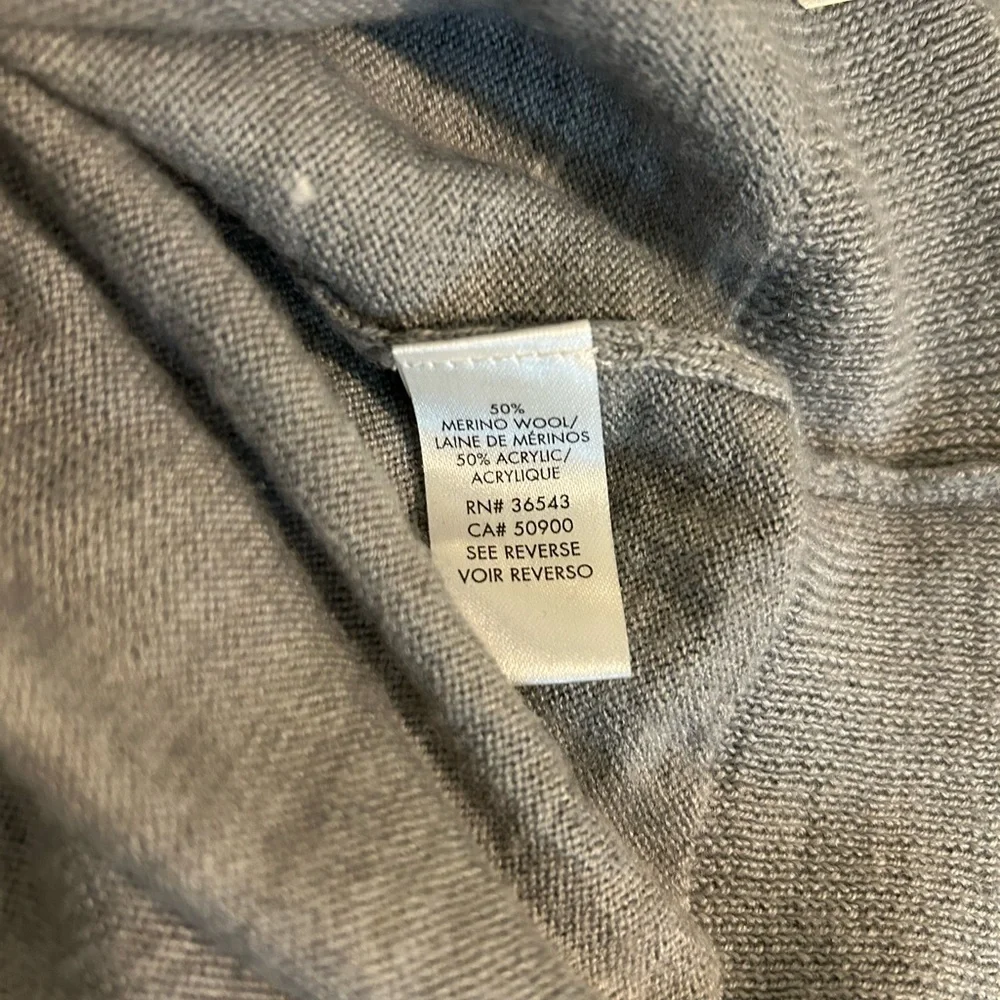 Calvin Klein Men’s Merino Wool V-Neck Sweater Gray Size XL